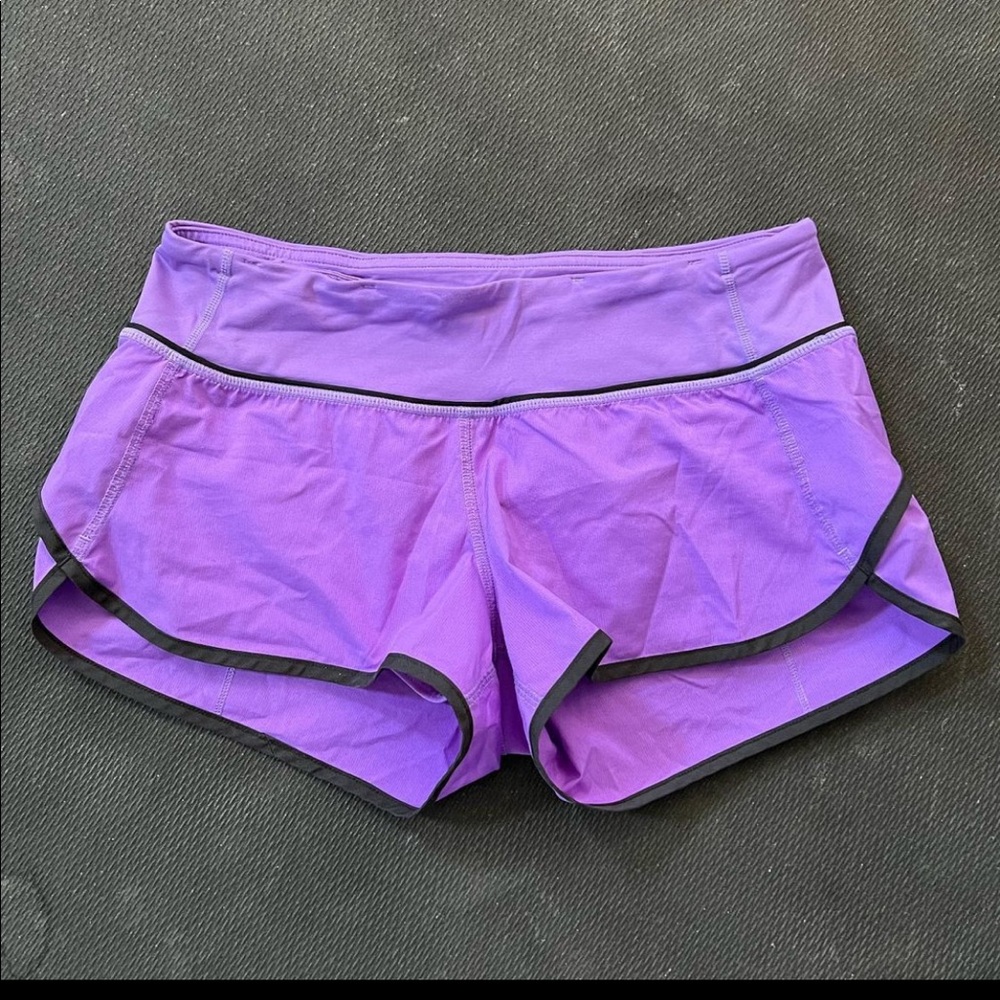 lululemon 4 speed short 2.5” power purple - Picture 2 of 4